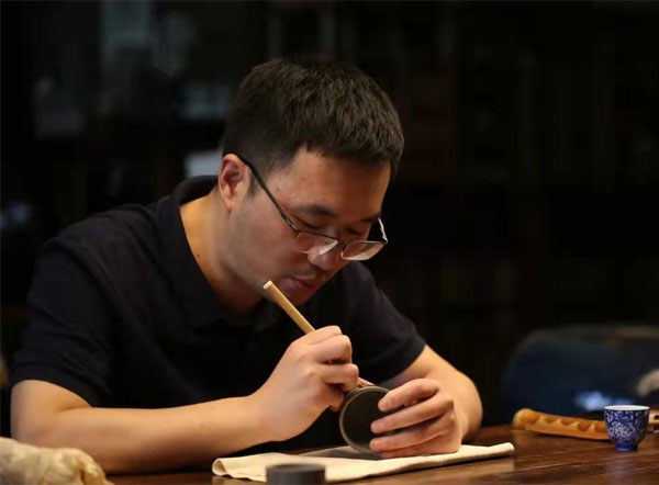 张重庆紫砂壶